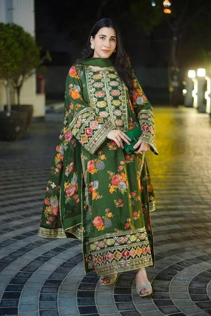 3 Pcs Women's Stitched Lawn Sequins Embroidered Suit