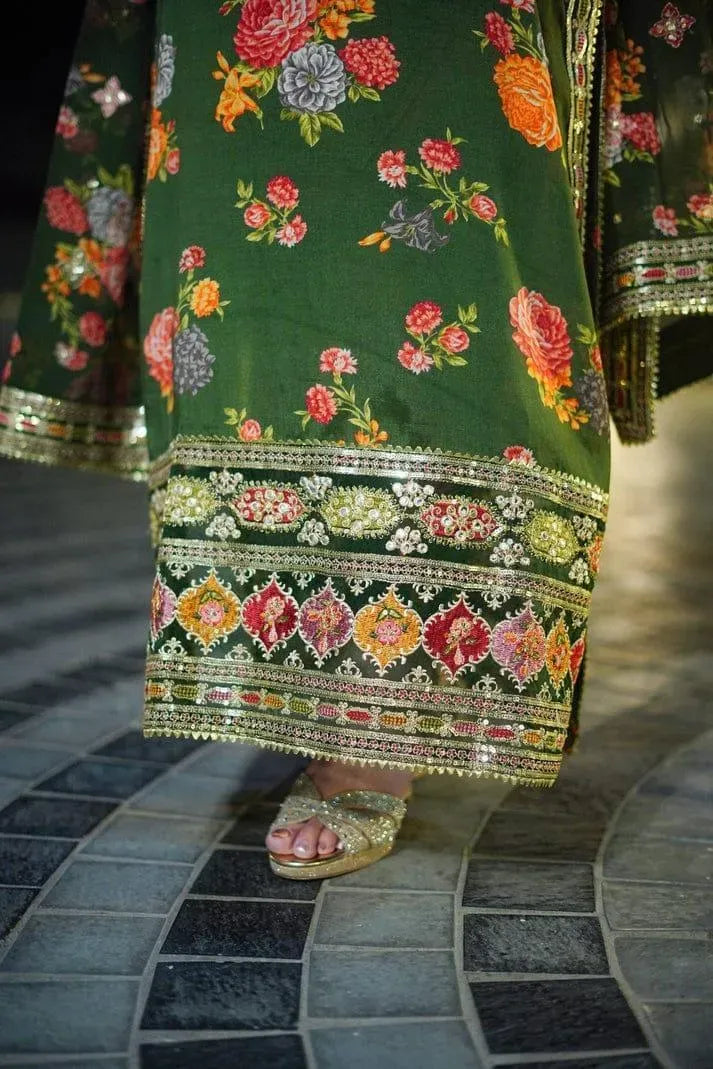 3 Pcs Women's Stitched Lawn Sequins Embroidered Suit